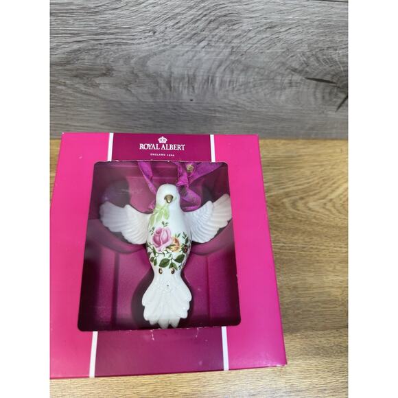 Royal Albert Bone China Old Country Roses Dove of Peace Hanging Ornament - Picture 1 of 9